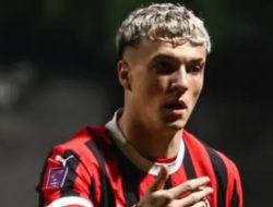 AC Milan Tolak Tawaran Menggiurkan Dari Napoli untuk Alex Jimenez