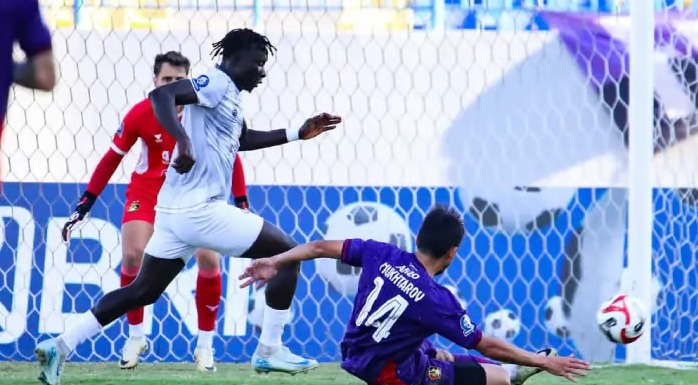 Dewa United vs Persik Kediri