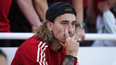 Tersisih di Anfield, Kostas Tsimikas Dibidik AS Roma