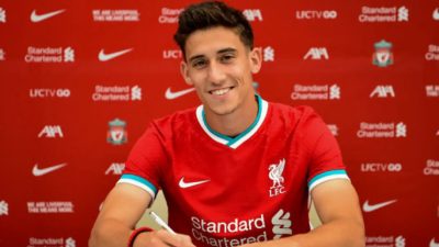 Liverpool Siap Lepas Bek Kiri Ini di Bursa Transfer