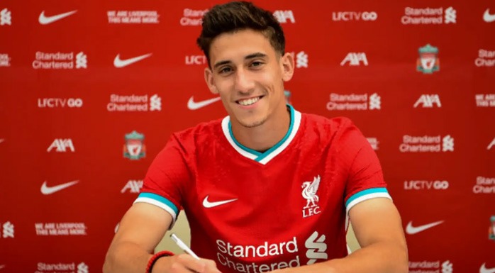 Liverpool Siap Lepas Bek Kiri Ini di Bursa Transfer