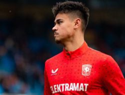 Mees Hilgers Belum Pindah, FC Twente Berbicara Tentang Situasi Transfer Bek Timnas Indonesia