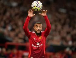 Manchester United Masih Menunggu Kembalinya Noussair Mazraoui