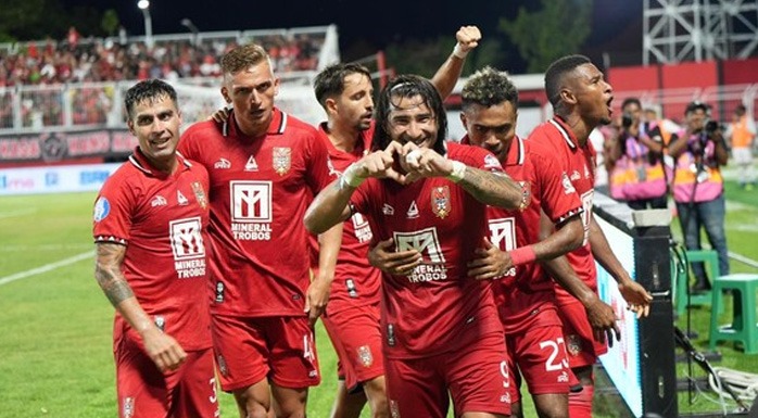 Pelatih Malut United