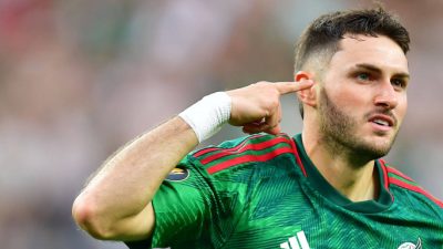 Santiago Giménez Tetap di San Siro: Agen Tegaskan Striker Tidak Akan Dijual