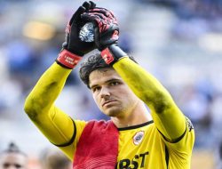 Senne Lammens vs Andre Onana: Perebutan Posisi Kiper Utama Manchester United
