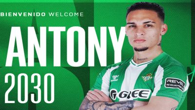 Antony Disambut Bagaikan Pahlawan di Seville usai Resmi Berseragam Betis