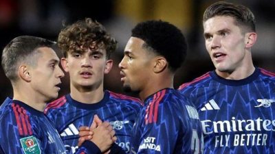 Arsenal Tundukkan Port Vale 2-0, Saka Ditarik dan Digantikan Pemain 15