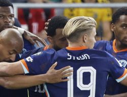 Depay Kembali Jadi Penentu, Belanda Susah Payah Atasi Lithuania 3-2