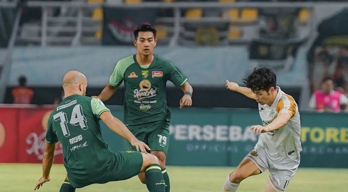 Dewa United vs Persebaya Surabaya