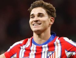 Atletico Madrid Menang Dramatis 3-2 atas Rayo Vallecano, Hattrick Julian Alvarez Jadi Penentu
