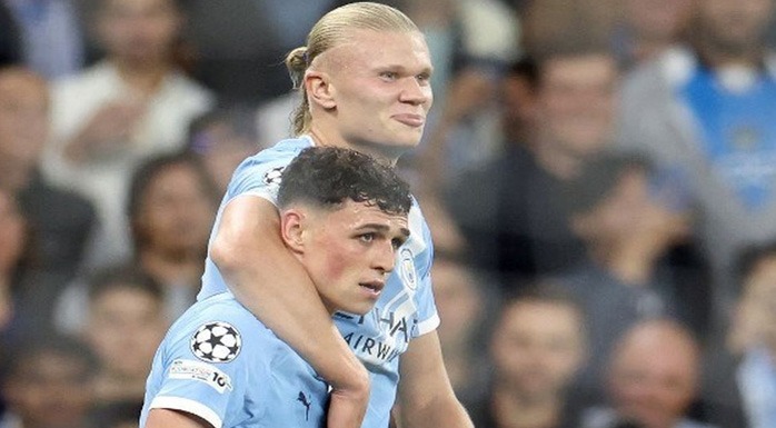 Manchester City Kalahkan Napoli