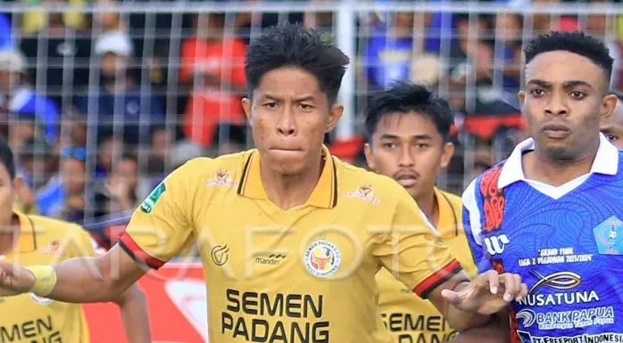 Semen Padang vs PSBS Biak