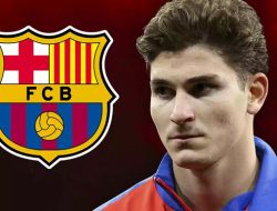 Barcelona Bidik Julian Alvarez sebagai Suksesor Lewandowski