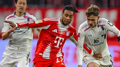 Bayern Tertahan di Allianz Arena