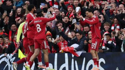 Ekitike Menggila di Anfield! Liverpool Tundukkan Brighton 2-0