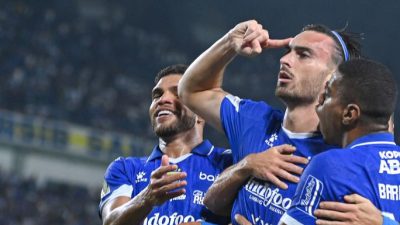 Persib Menang 1-0 atas PSM Makassar