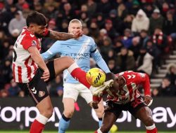Hasil Sunderland vs Man City: Kiper Robin Roefs dan Tiang Gawang Gagalkan City