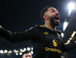 Manchester United Tumbangkan Arsenal di Emirates
