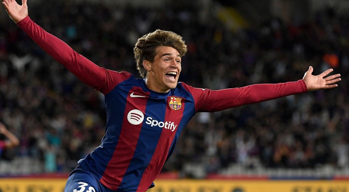 Paradoks Akademi Raksasa Spanyol