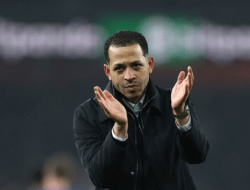 Chelsea Akhiri Kerja Sama dengan Rosenior, Ini Nilai Kompensasinya